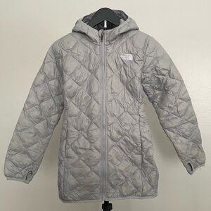 The North Face Light Gray Hooded Jacket kids size 10 (M)